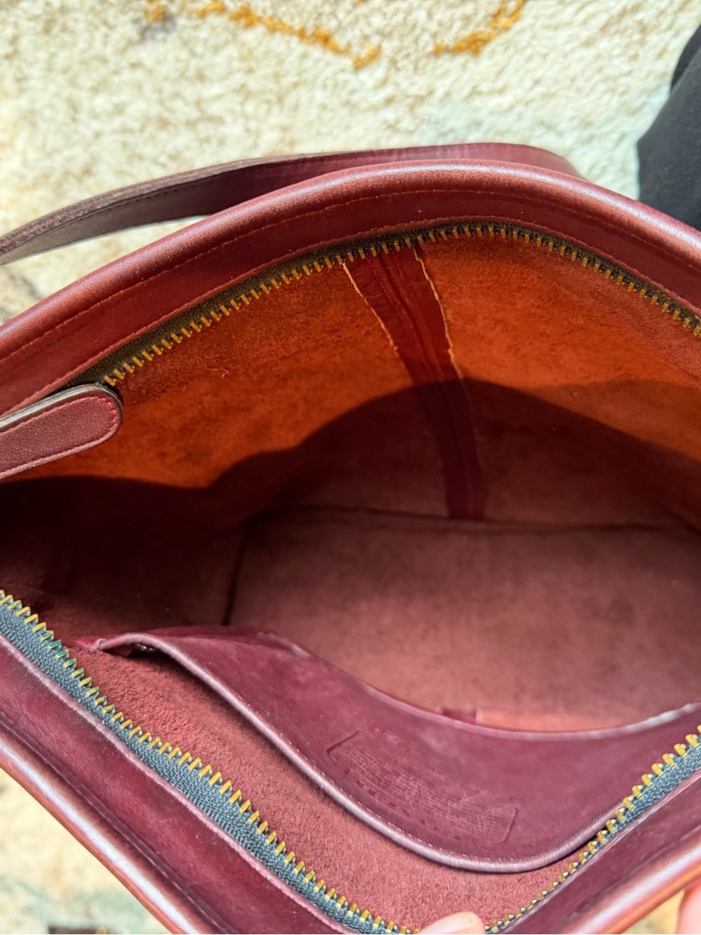 Vintage Coach Burgundy Leather Crossbody Bag - Picture 8 of 9